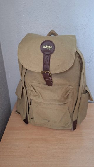 2 zaini in tela beige e marrone