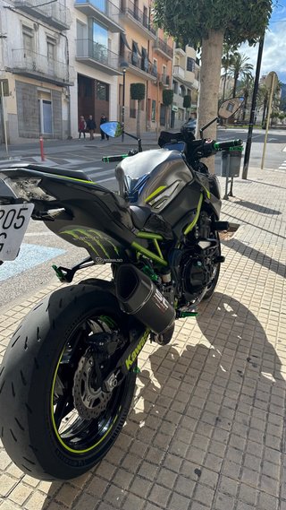Kawasaki Z900