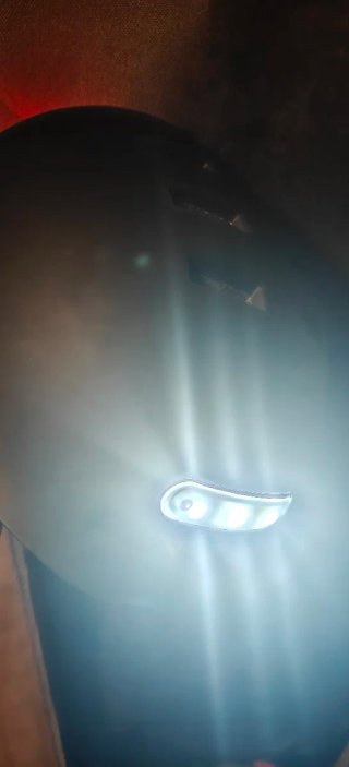 Casco patinete eléctrico con luz