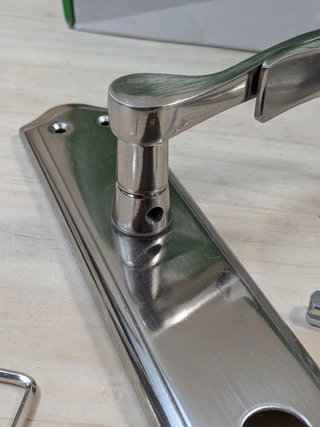 Manillas Amig BETA Puerta 256x48mm Cromado Mate
