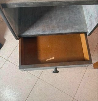 Mesita auxiliar de madera
