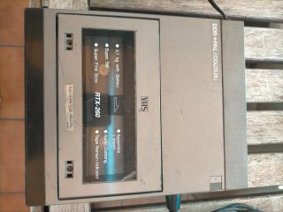 Grabador VHS Blaupunkt RTX-260 y cámara TVC-313