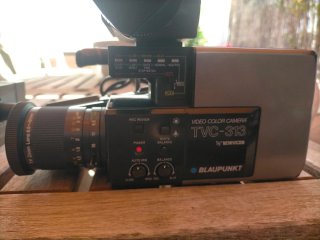 Grabador VHS Blaupunkt RTX-260 y cámara TVC-313