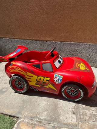 Coche Eléctrico Rayo McQueen Feber