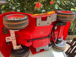 Coche Eléctrico Rayo McQueen Feber