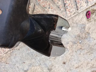 Protector para desbrozadora