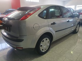 Ford Focus 1.6i  Trend