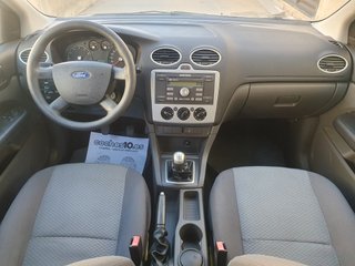 Ford Focus 1.6i  Trend