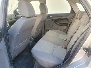 Ford Focus 1.6i  Trend