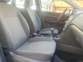 Ford Focus 1.6i  Trend