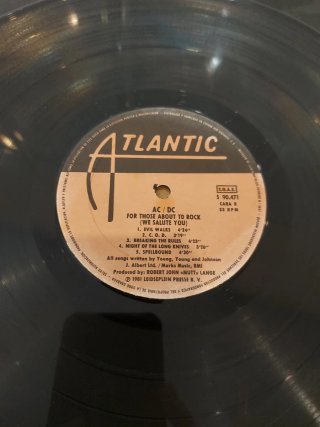 Vinilo AC/DC: For Those About to Rock. LEER TODO.