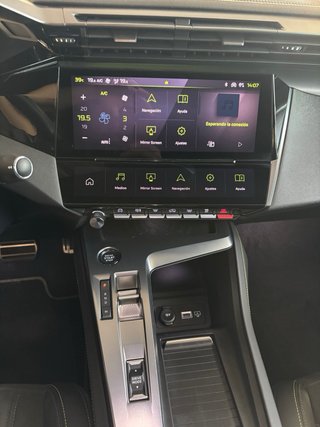 Peugeot 408 2023