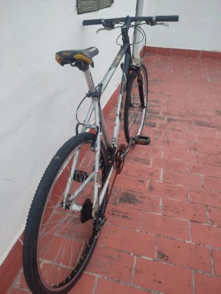 BH Híbrida Commuter 700c