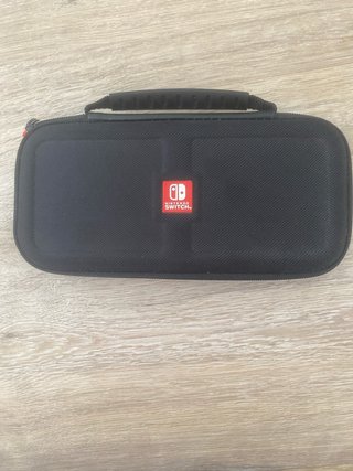 Nintendo Switch Azul/Rojo + Accesorios+ 1 Juego