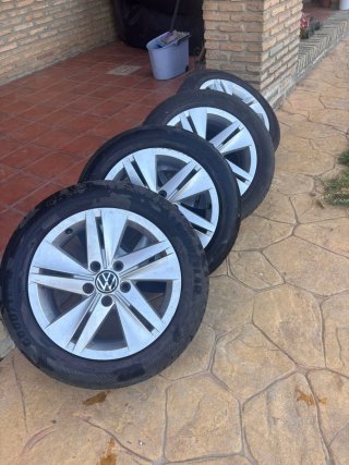 Llantas y Ruedas Golf 8 Poco Uso