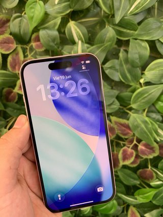 iPhone 15 128GB