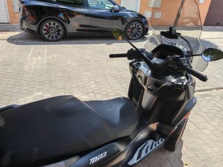 Piaggio MP3 530 HPE Exclusive Negro/Rojo