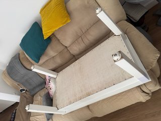 Mesa centro elevable Ikea blanca con ruedas