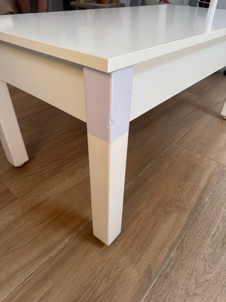 Mesa centro elevable Ikea blanca con ruedas