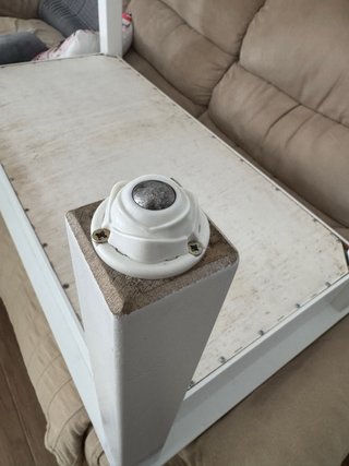 Mesa centro elevable Ikea blanca con ruedas