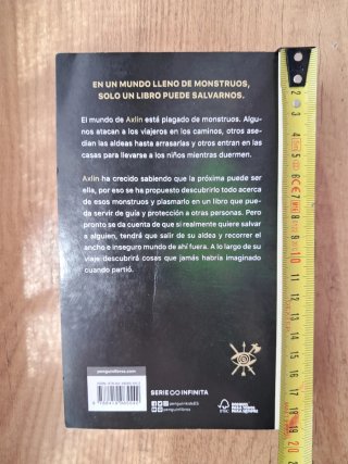 Libro en español El bestiario de Axlin