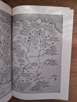 Libro en español El bestiario de Axlin