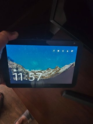 Amazon Echo Show 8