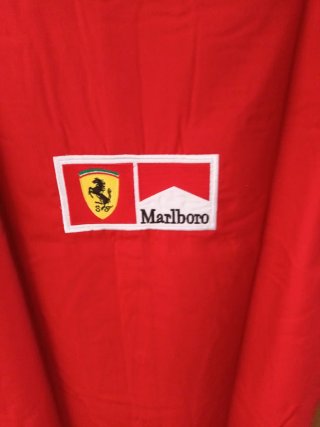 Camisa Ferrari Talla L de adulto