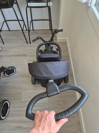 Triciclo Kinderkraft para niño