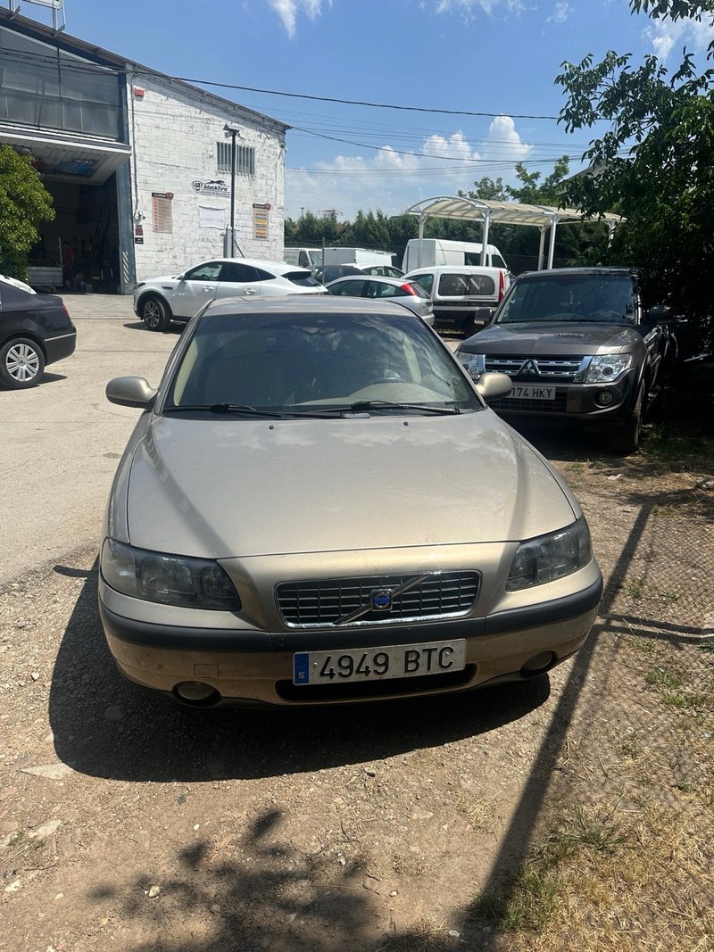 Volvo S60 2002 - foto 1