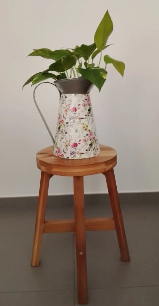 Lámpara esfera vidrio + banco madera