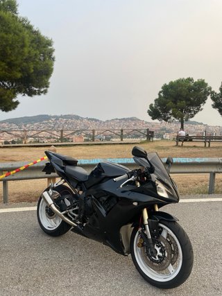 Yamaha R1 2003 inyección