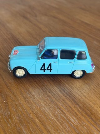Scalextric Renault 4L Montecarlo