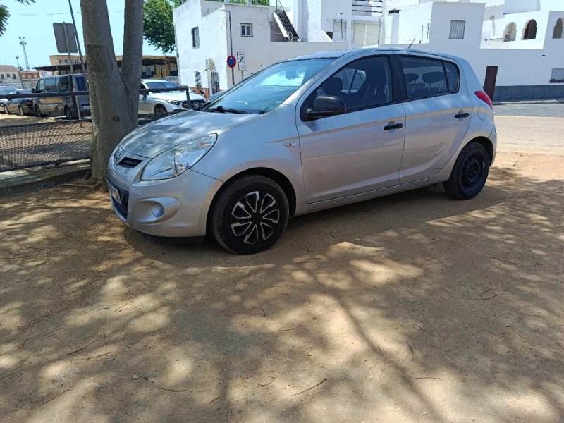 Hyundai i20 2011 - foto 1