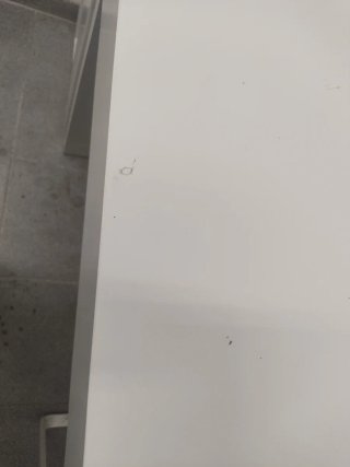 Escritorio moderno blanco y gris
