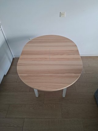 Mesa de comedor extensible ovalada madera y metal