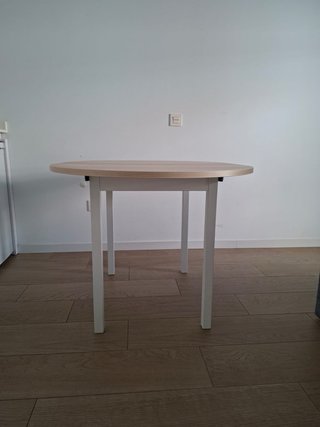 Mesa de comedor extensible ovalada madera y metal