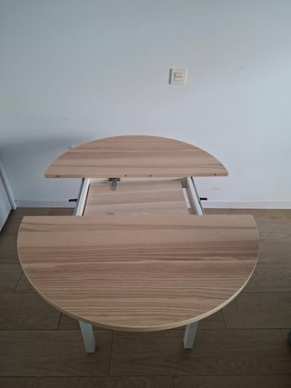 Mesa de comedor extensible ovalada madera y metal