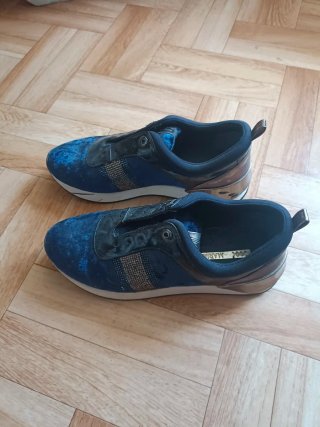 Tenis Mujer Talla 38 Azul y Dorado