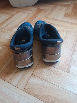 Tenis Mujer Talla 38 Azul y Dorado