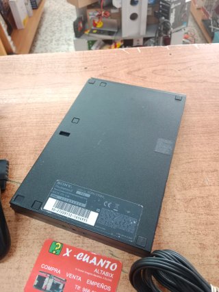 CONSOLA SONY PS2 SCPH-7704 CON MANDO Y CABLES
