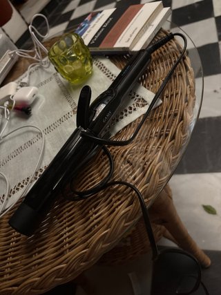 Rizador de pelo negro