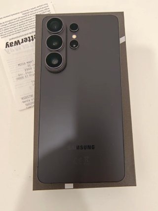 Samsung Galaxy S26 Ultra 1tb / 16 ram