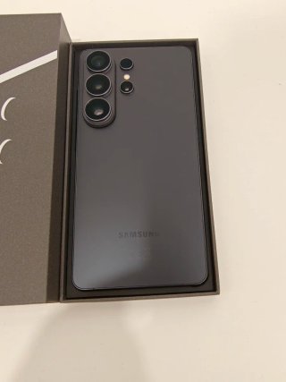 Samsung Galaxy S26 Ultra 1tb / 16 ram