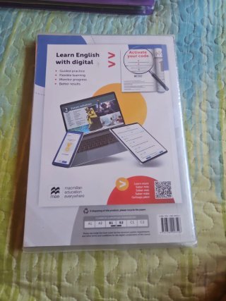 FUTURE PROSPECTS 1 Student's book: libro de tex...