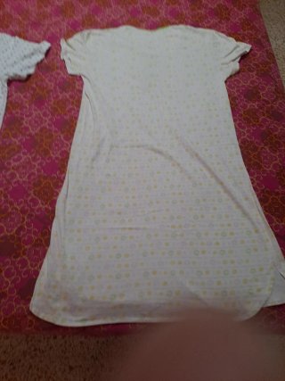 2 Camisones Talla 38-40 con dibujitos