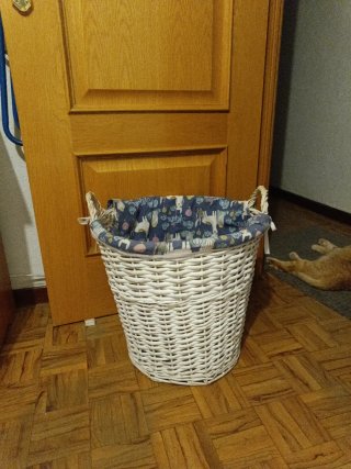 Cesto ropa sucia mimbre forrado