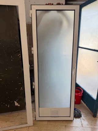 Puerta aluminio cristal opaco