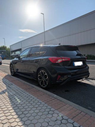 Ford Focus ST Line