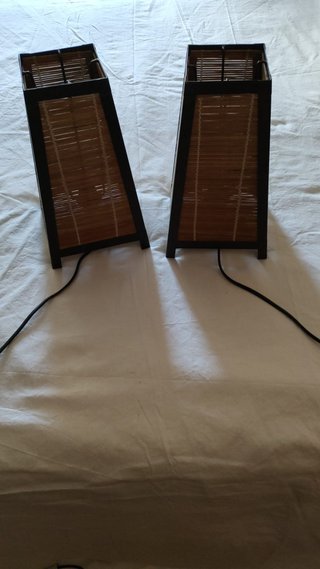 Coppia di lampade in bambù e metallo